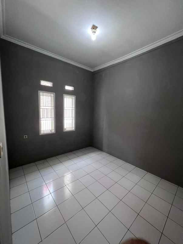 dijual rumah briya bandung indah