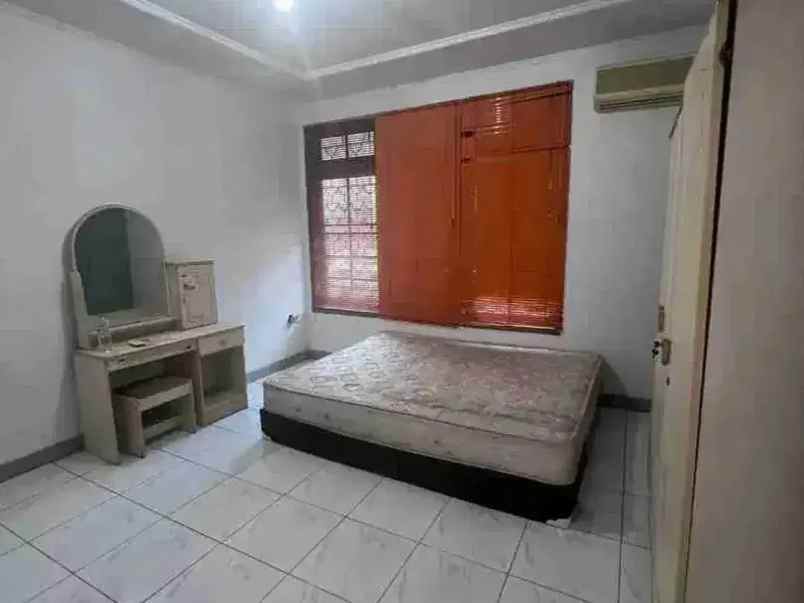 dijual rumah cipinang elok