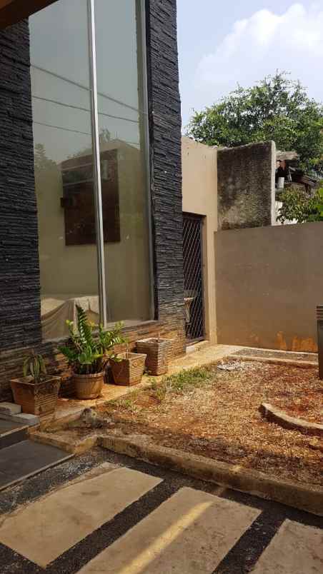 dijual rumah cipinang indah