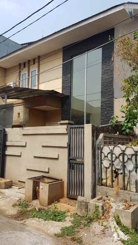 dijual rumah cipinang indah