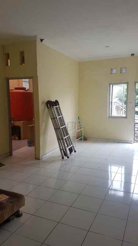 dijual rumah cipinang indah