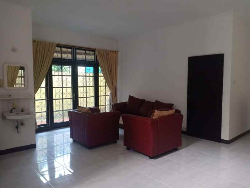 dijual rumah cipinang indah pondok