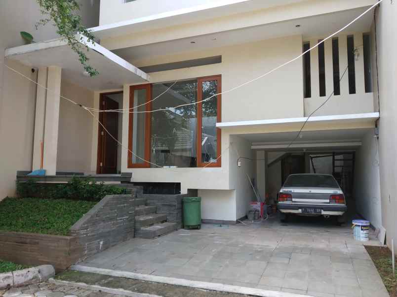 dijual rumah ciputat iain