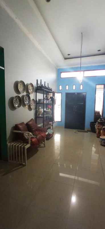 dijual rumah cisaranten kulon