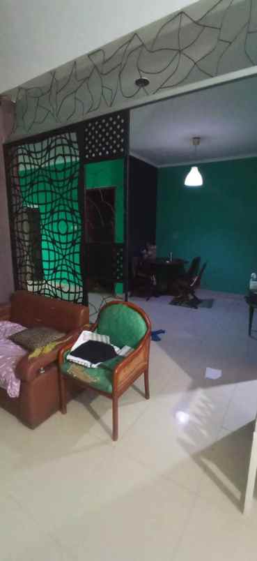 dijual rumah cisaranten kulon