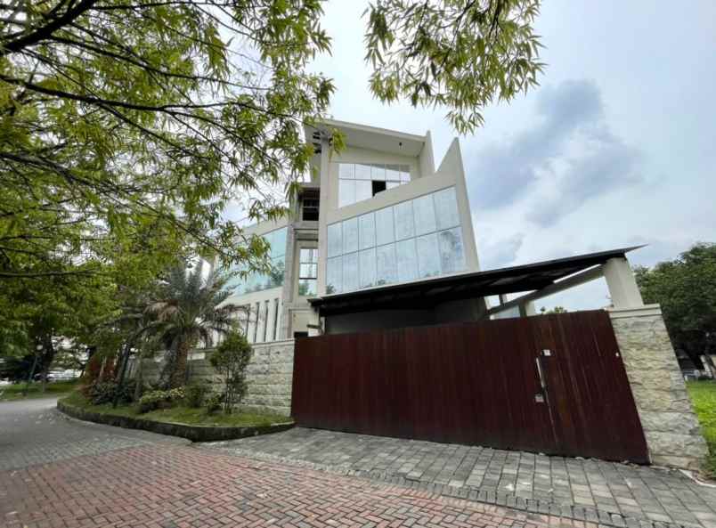 dijual rumah citraland taman puspa raya