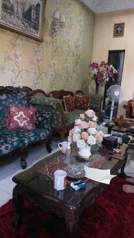 dijual rumah cluster aralia harapan indah