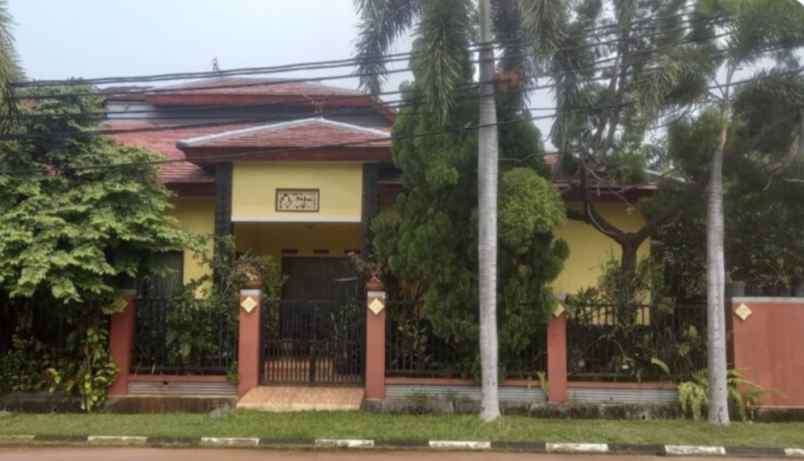 dijual rumah cluster aralia harapan indah