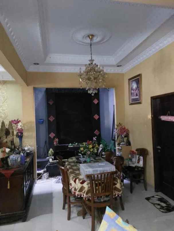 dijual rumah cluster aralia harapan indah