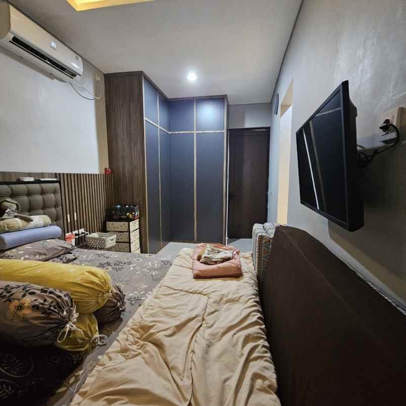 dijual rumah cluster la seine jakarta