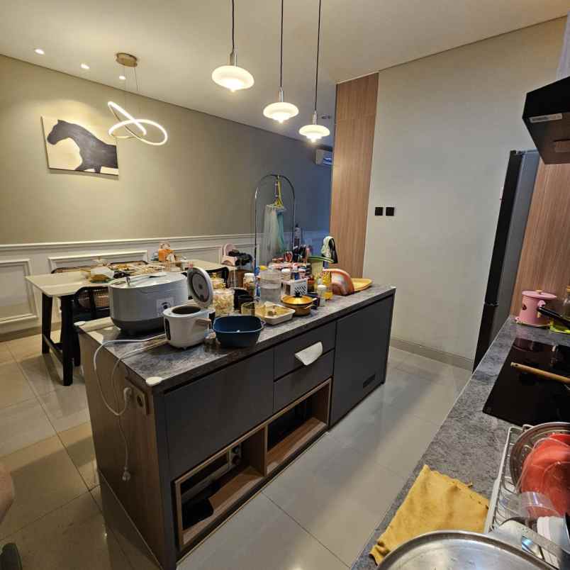 dijual rumah cluster la seine jakarta