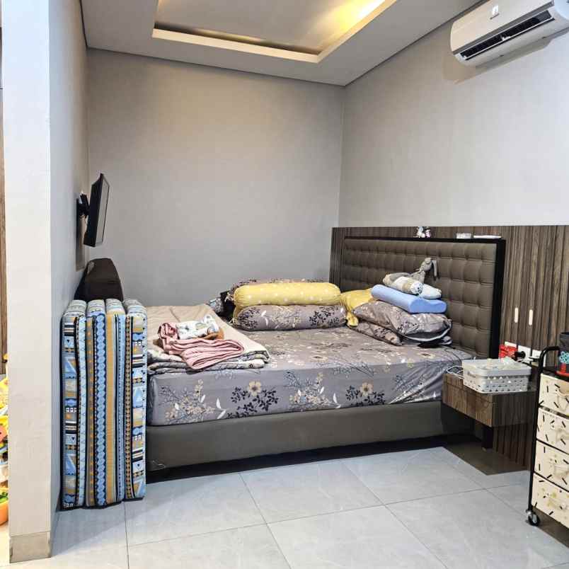 dijual rumah cluster la seine jgc