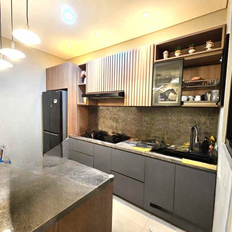 dijual rumah cluster la seine jgc