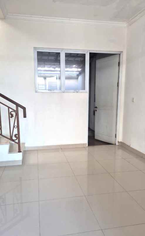 dijual rumah cluster la seine jgc
