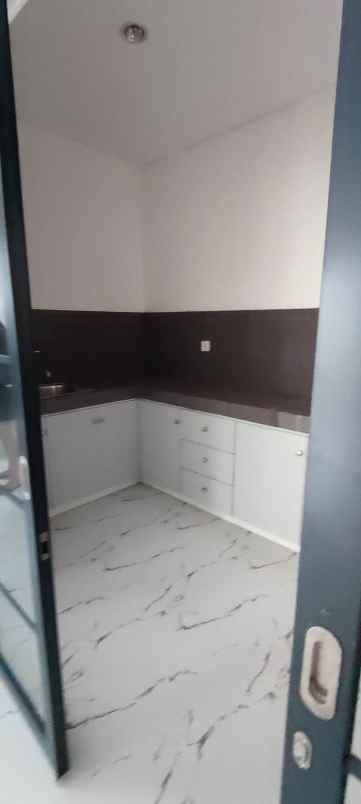 dijual rumah cluster margonite lavon ii