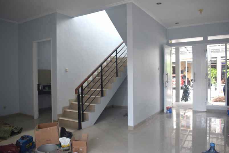 dijual rumah cluster pesona harapan