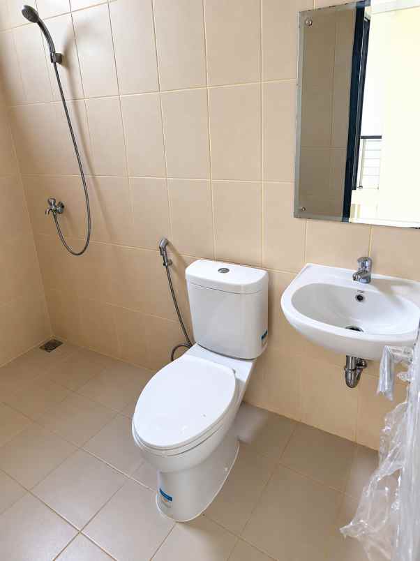 dijual rumah cluster shinano jgc