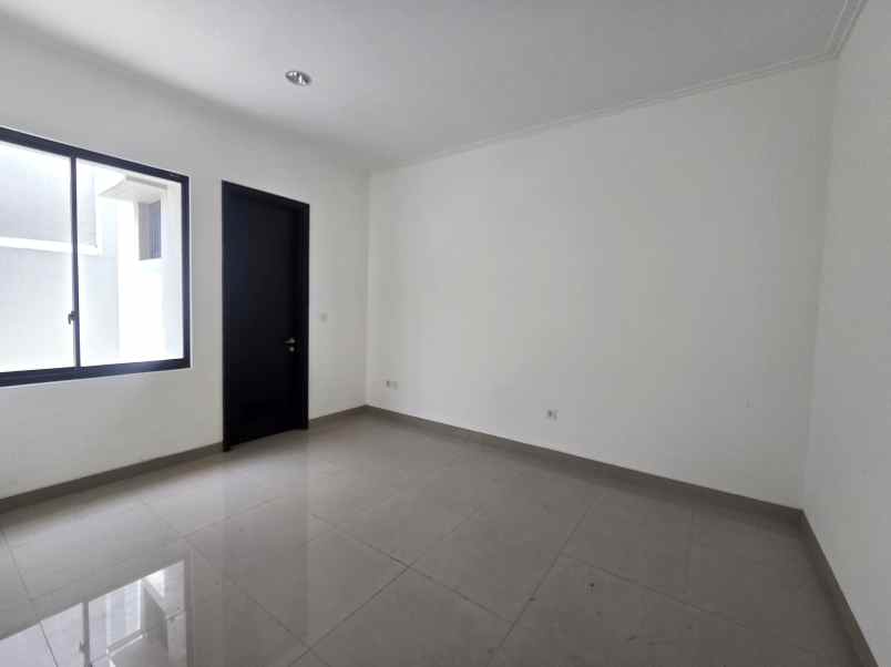 dijual rumah cluster summerwood sedayu city