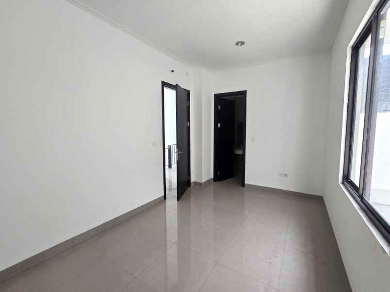 dijual rumah cluster summerwood sedayu city