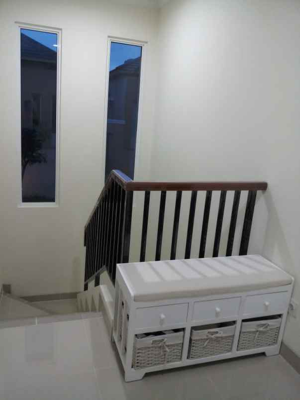 dijual rumah cluster tesla gading serpong