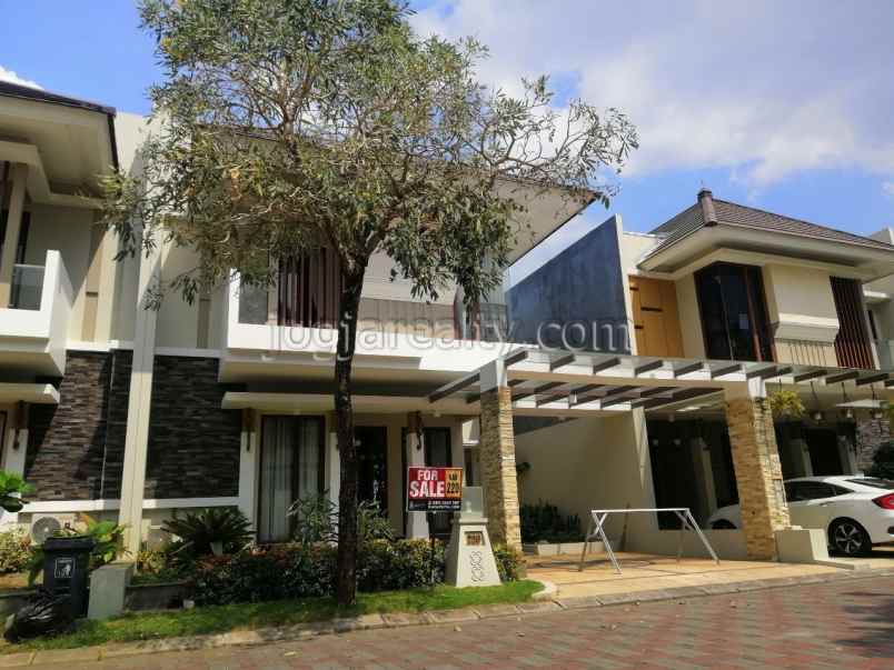 dijual rumah condongcatur depok sleman