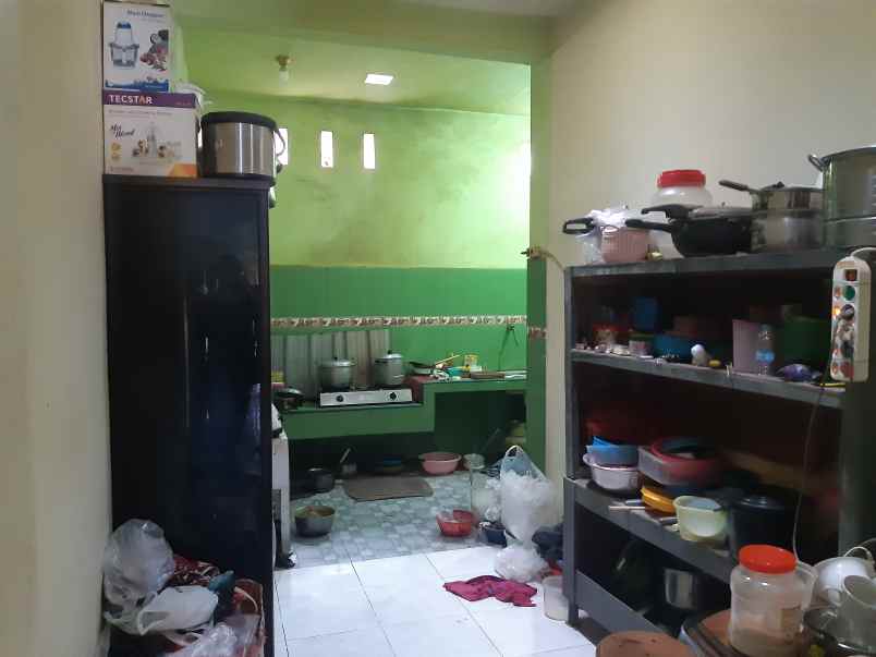 dijual rumah dan toko di pusat kota jember