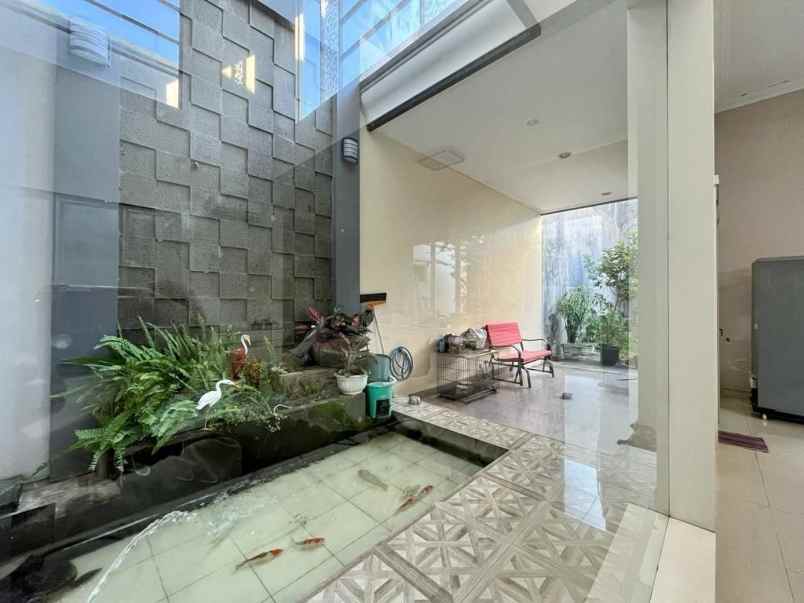 dijual rumah dharmahusada mas