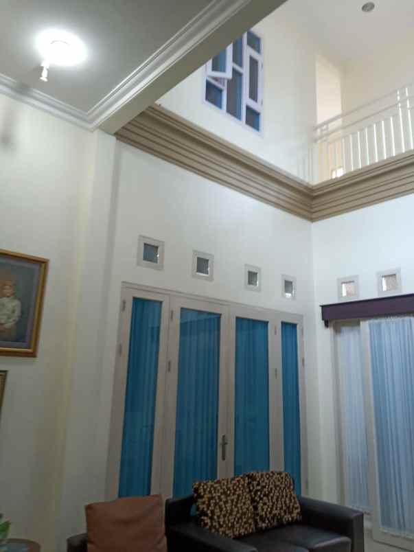 dijual rumah di bukit damai indah balikpapan