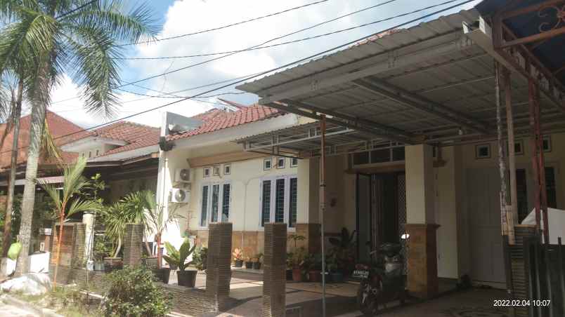 dijual rumah di bukit damai indah balikpapan