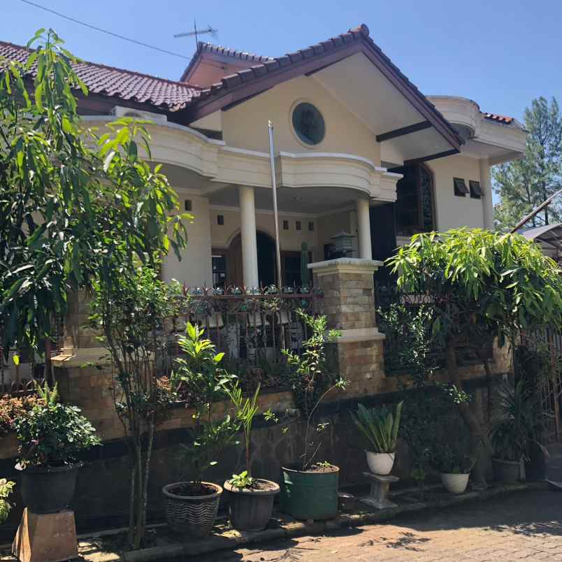 dijual rumah di duta bukit mas banyumanik semarang