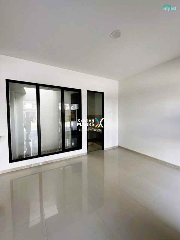 dijual rumah di eastern park residence sukolilo