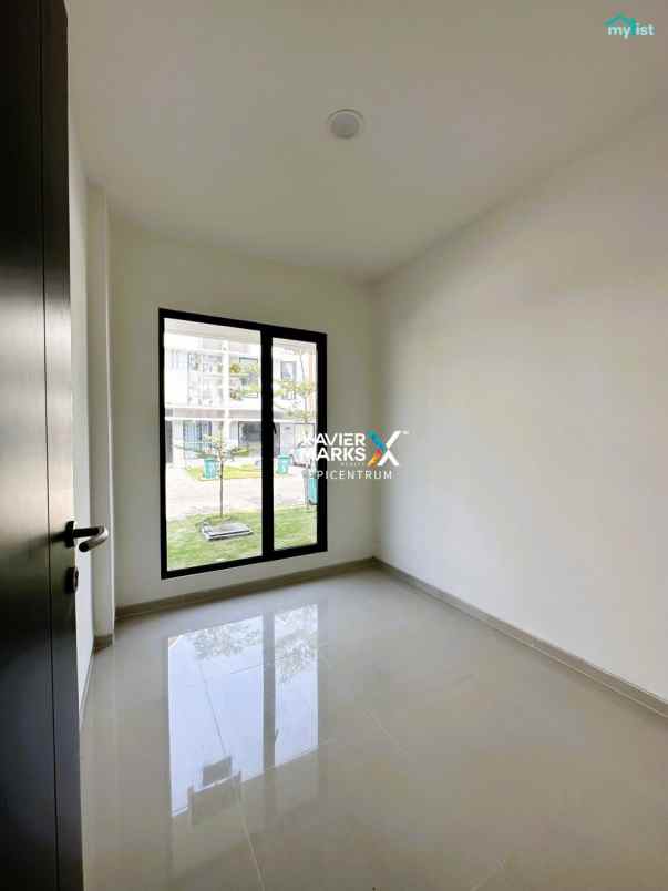 dijual rumah di eastern park residence sukolilo