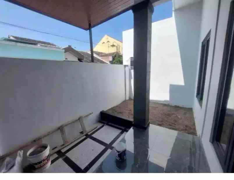 dijual rumah di fajar indah solo