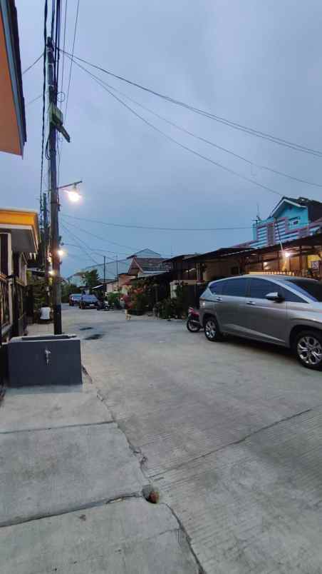 dijual rumah di perumahan taman harapan baru bekasi