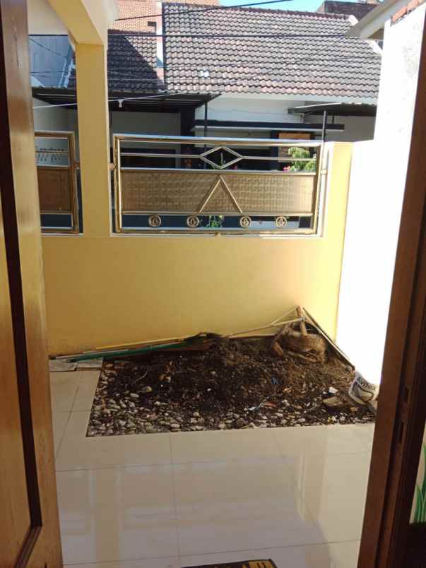 dijual rumah di pondok maritim indah surabaya barat