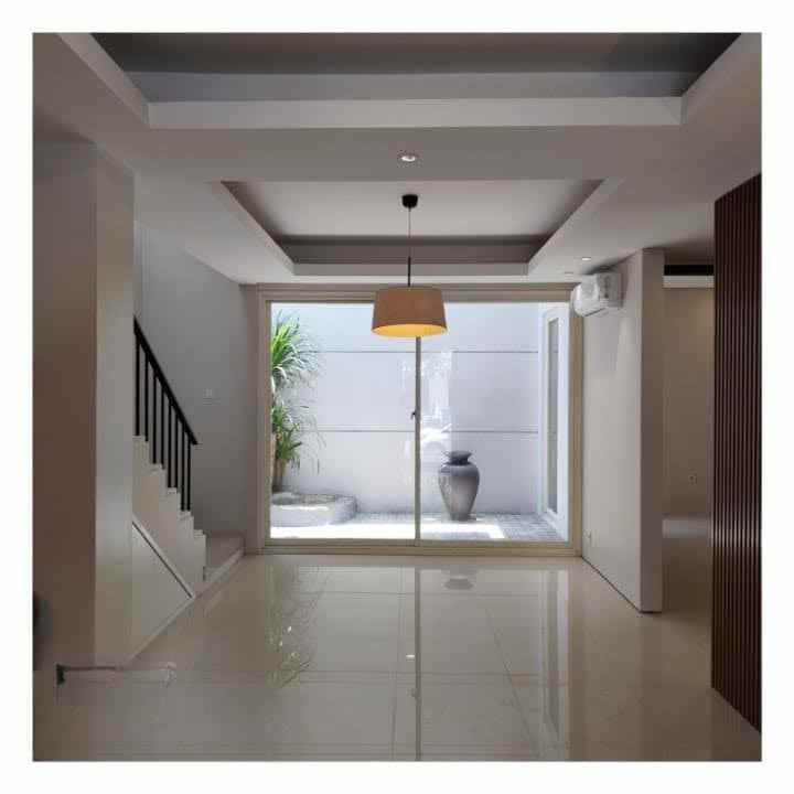 dijual rumah dian istana