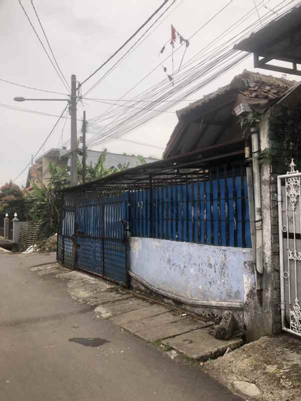 dijual rumah dijual rumah di jl tutwuri