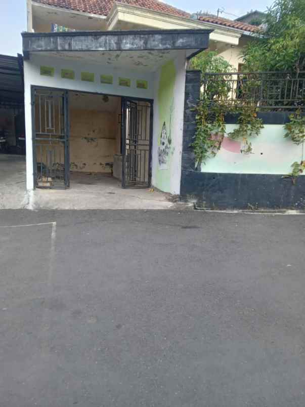 dijual rumah gajah mungkur semarang