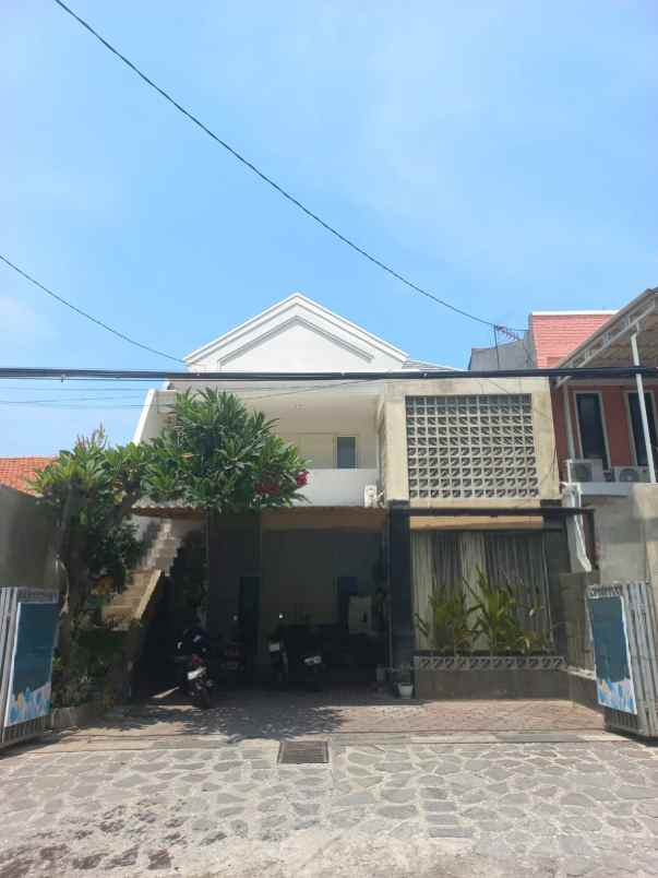 dijual rumah gayung kebonsari