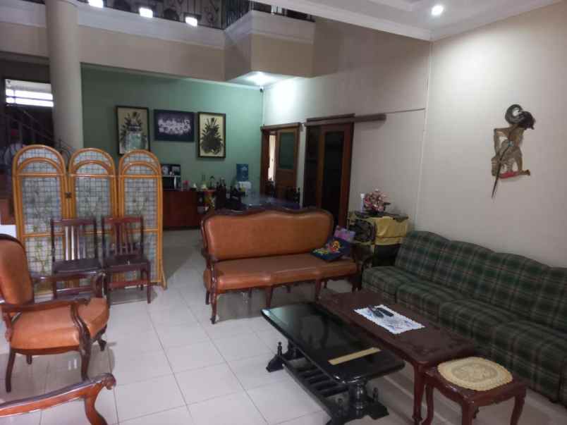 dijual rumah gegerkalong