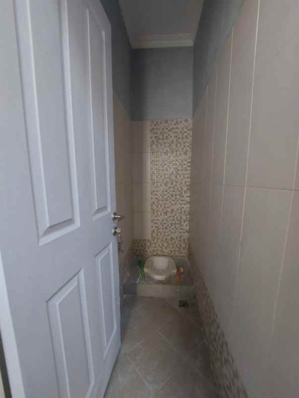 dijual rumah grafika