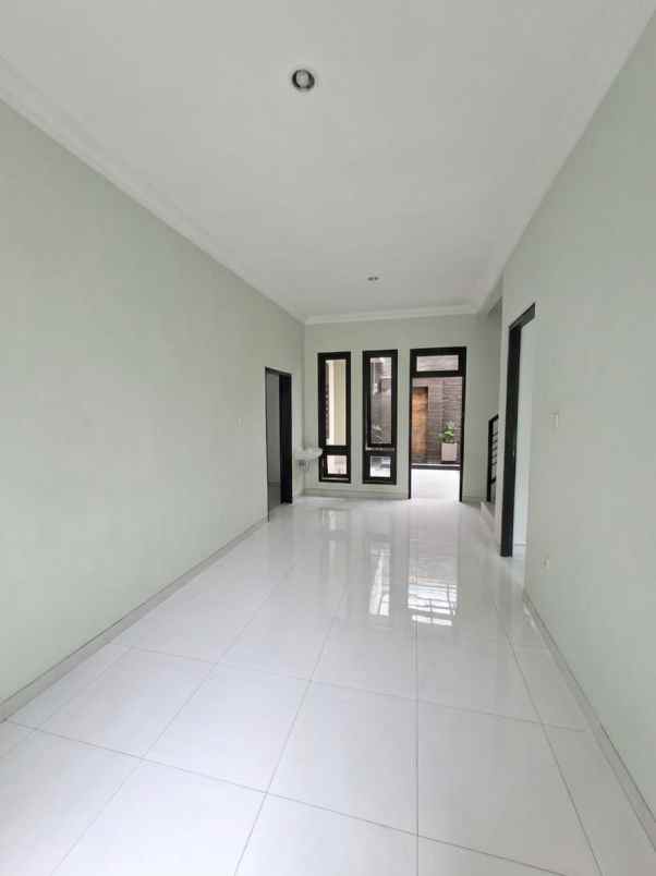 dijual rumah graha sampurna indah