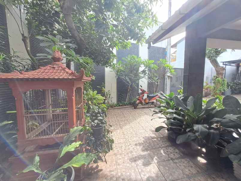 dijual rumah grand galaxy city bekasi kota