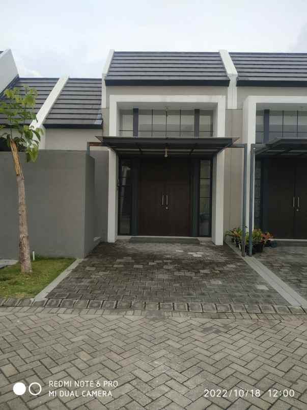 dijual rumah grand sunrise