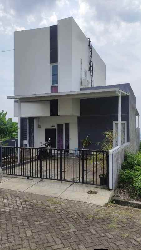 dijual rumah griya lestari beringin