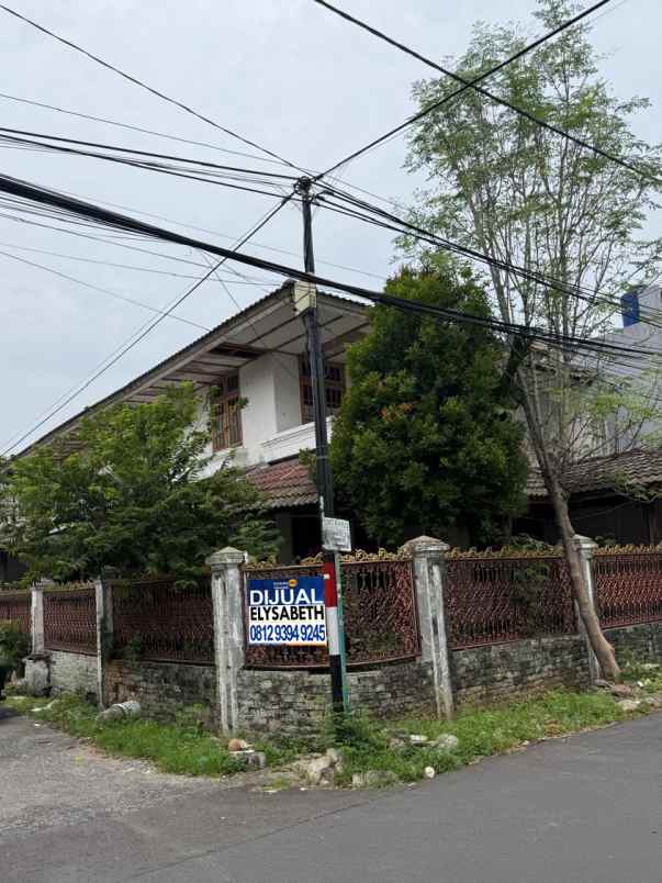 dijual rumah hook bebas banjir 2lt jalan lebar sunter