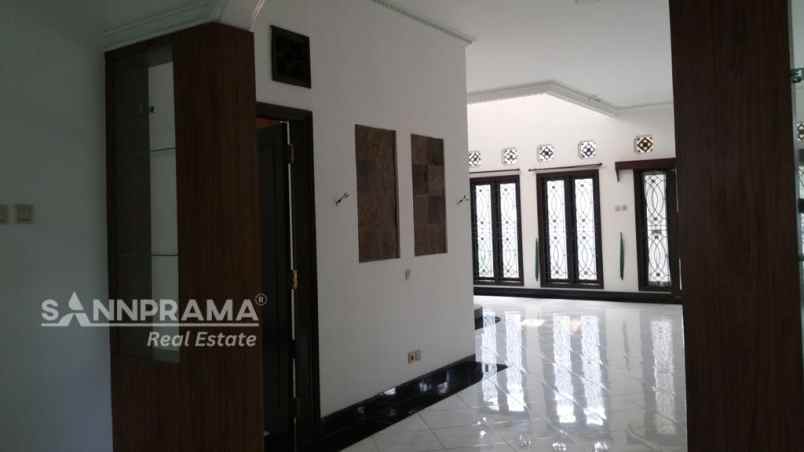 dijual rumah jagakarsa