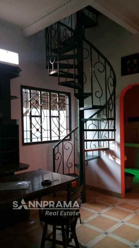 dijual rumah jagakarsa