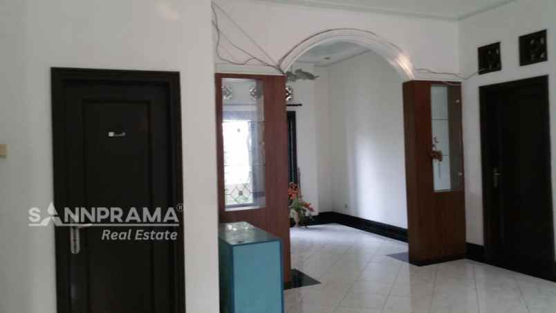 dijual rumah jagakarsa