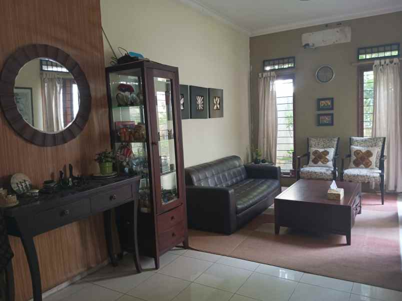 dijual rumah jagakarsa
